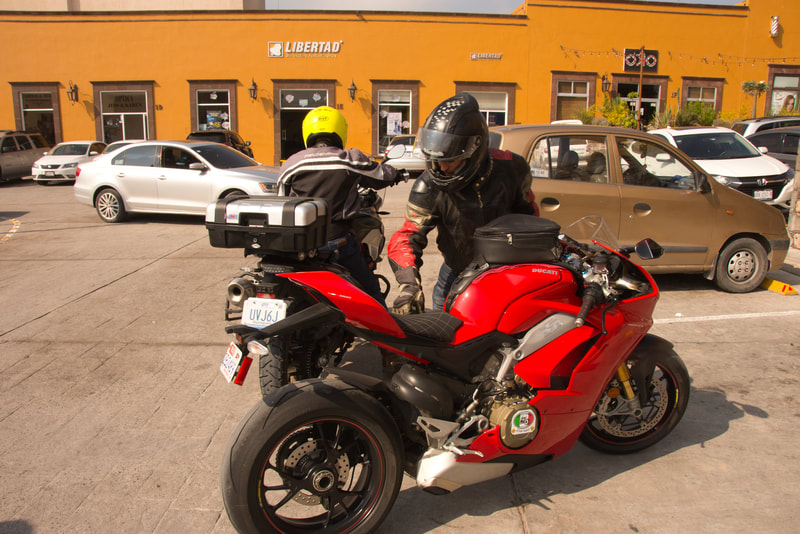 motorcycle rental agencies